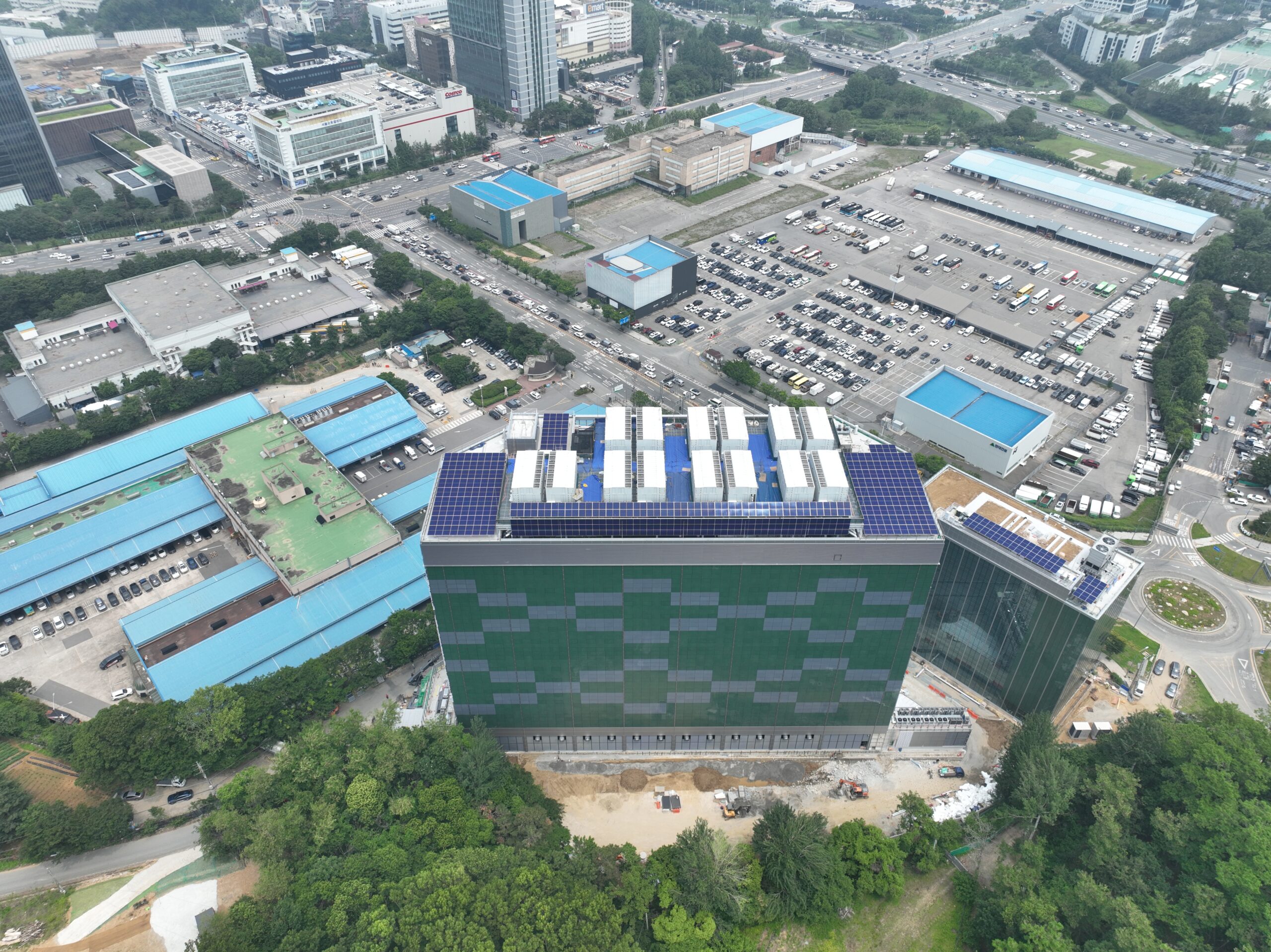 Empyrion Digital Celebrates grand opening of KR1 Gangnam Data Centre